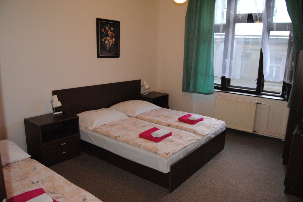 Hotel Olga Prague Ngoại thất bức ảnh
