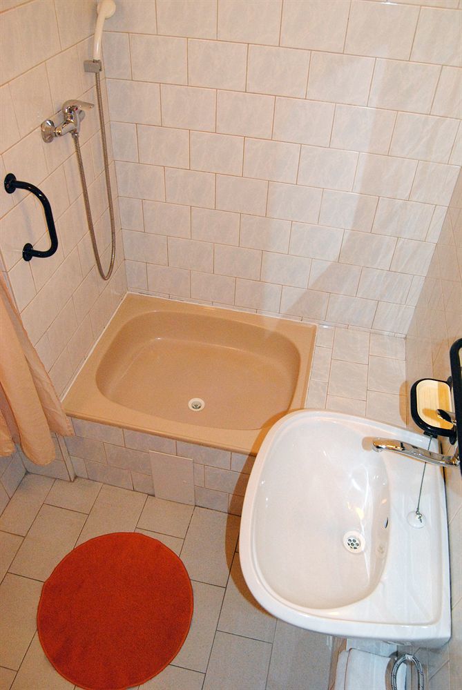 Hotel Olga Prague Ngoại thất bức ảnh